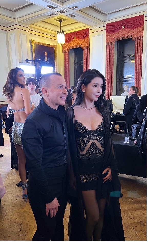 Tia Lee with Julien Macdonald, in couture from his FW23 collection
