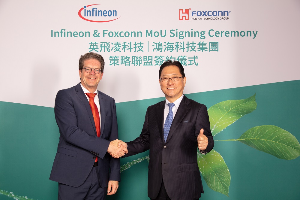 Peter Schiefer (President of the Infineon Automotive Division), Jun Seki (Foxconn