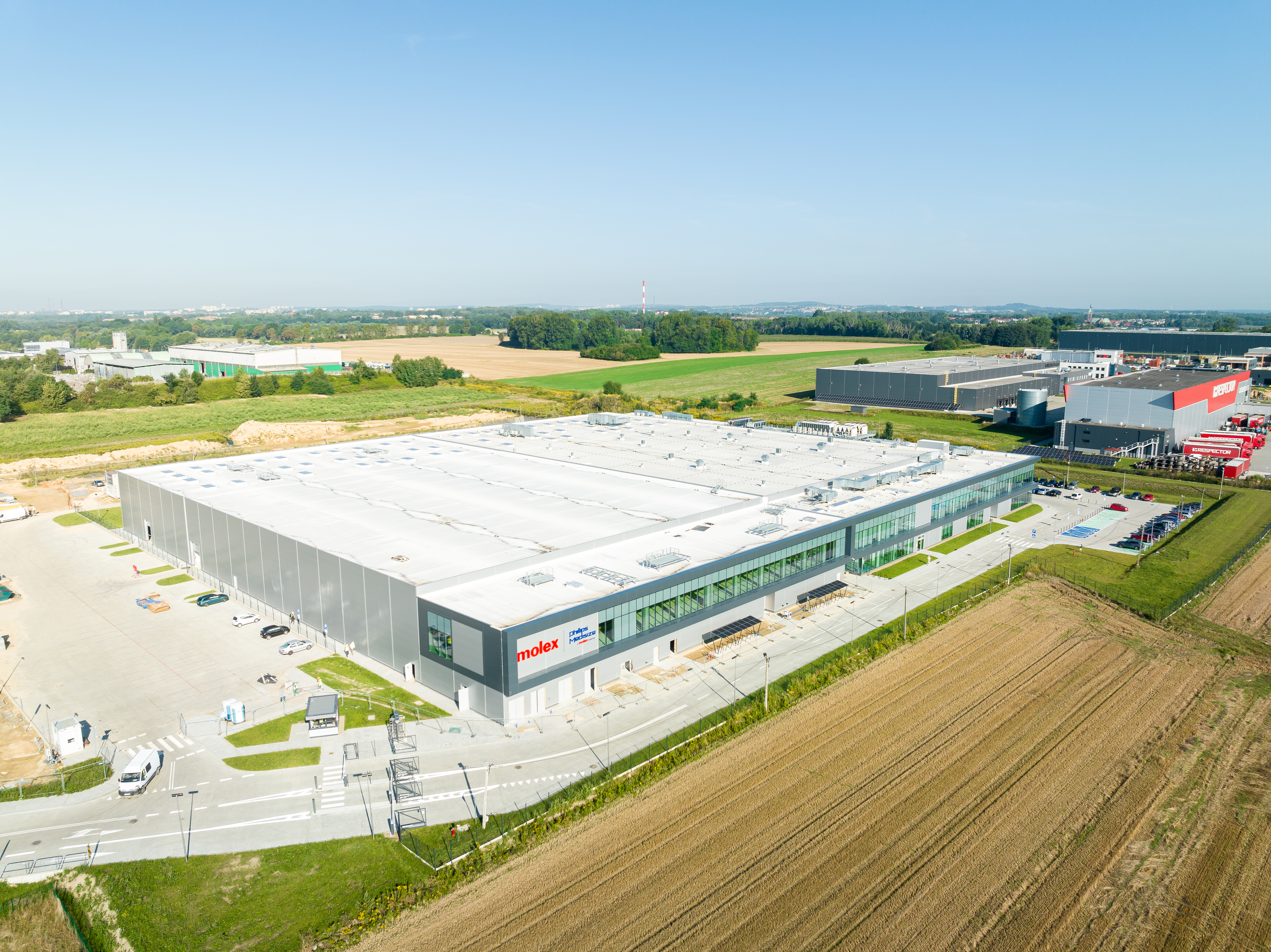 The new Molex Katowice campus reflects a significant investment that will deliver state-of-the art capabilities in a world-class manufacturing facility and create hundreds of new skilled jobs in this strategic location.