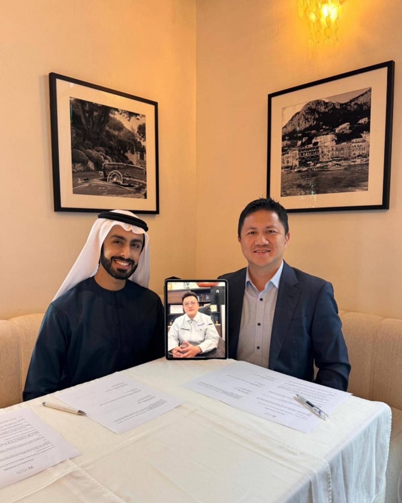 The Memorandum was signed by (from right): Chi-man Kwan, Group CEO and Co-founder of Raffles Family Office, Liu Yang, Chairman and CEO of National Cooperation New Energy, and His Highness Sheikh Ali Rashed Ali Saeed Al Maktoum.