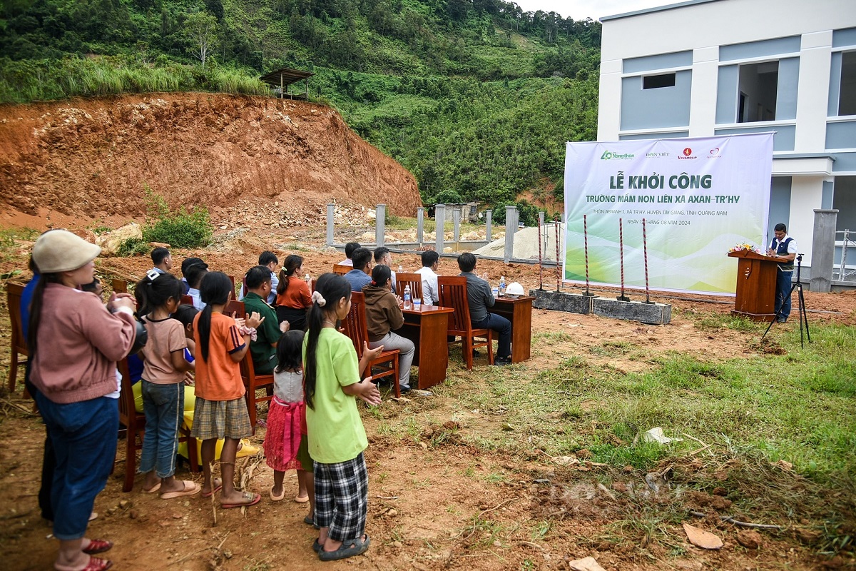 Thien Tam Charity Fund (Vingroup) supports the construction of the 