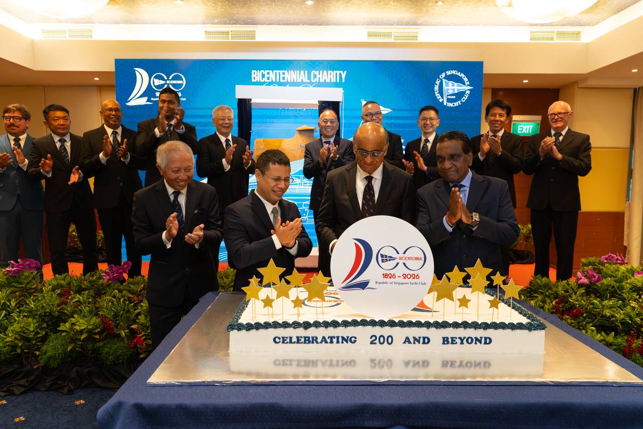 Ceremonial cake-cutting by President Tharman Shanmugaratnam, Minister for Education and MP for West Coast–Jurong West GRC Mr Desmond Lee, RSYC Commodore Balakrishnan B, RSYC Vice Commodore James Wong, and RSYC committee members