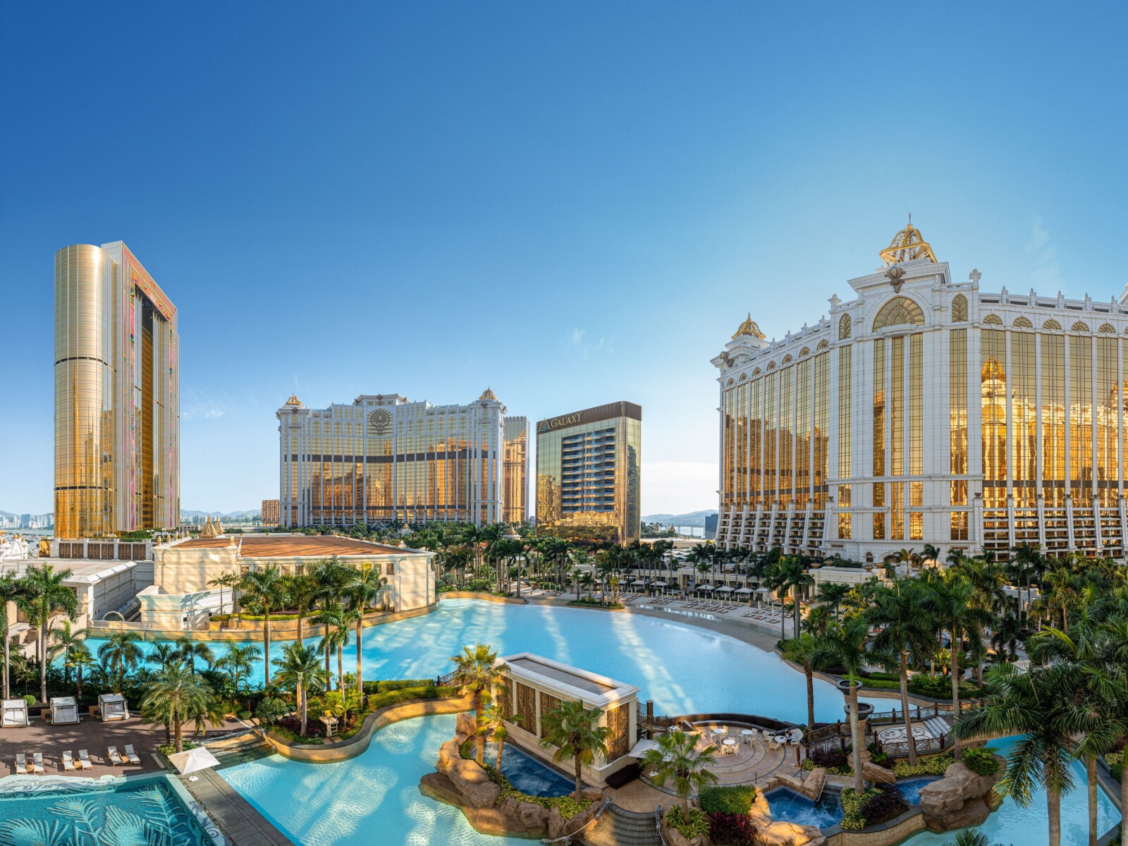 Galaxy Macau unveils a suite of co‑presented promotions and bespoke privileges, meticulously crafted to enhance the world‑class luxury resort experience for HSBC HK’s selected credit cardholders.